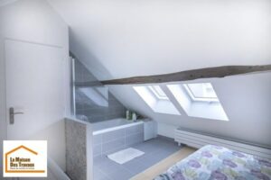 présentation la maison des travaux agence Brunoy salle de bains